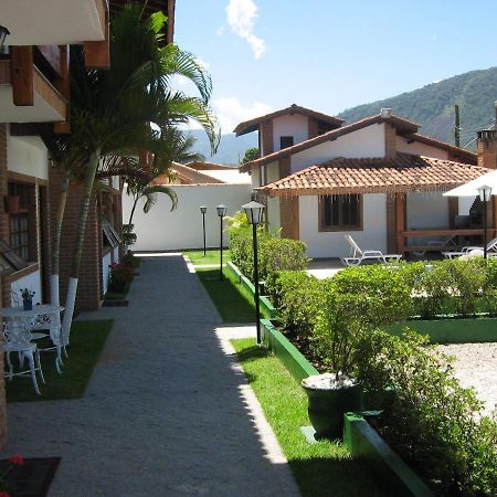 Litoral Norte - Caraguatatuba - Sobrado Com Piscina Em Condominio Fechado Esterno foto
